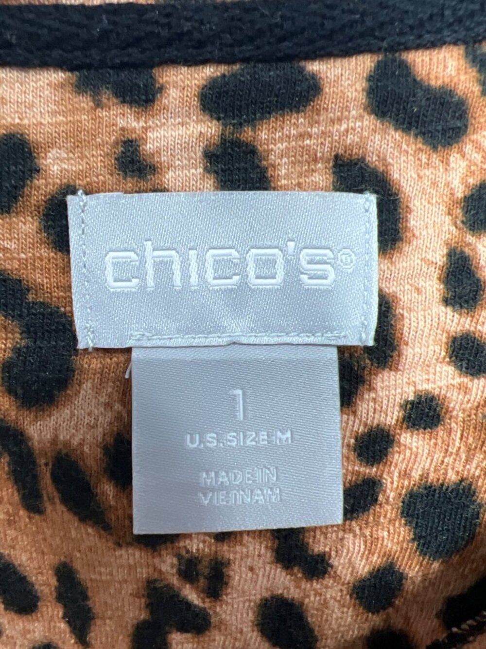 Chicos Pocket Tee Medium Top Animal Print Cotton Blend Slub Leopard Office - Picture 5 of 9